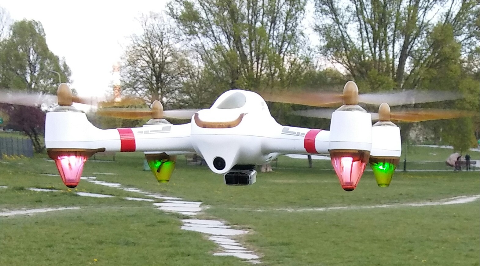 Pod drona Buzzer jest ustawiony na 3.50 na cele